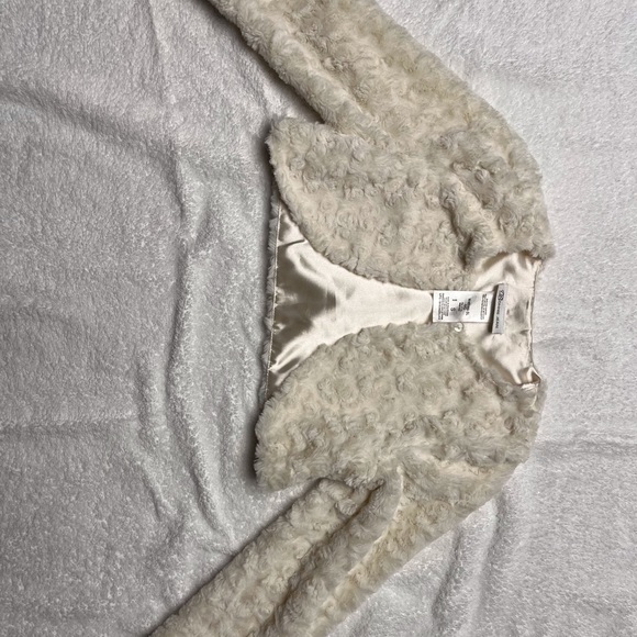 Bonnie Jean girls long sleeve faux fur jacket flower girl - Picture 4 of 4